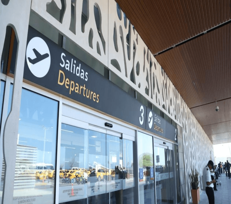 aeropuerto santa marta.