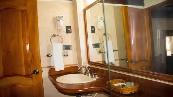baño hotel bogotá