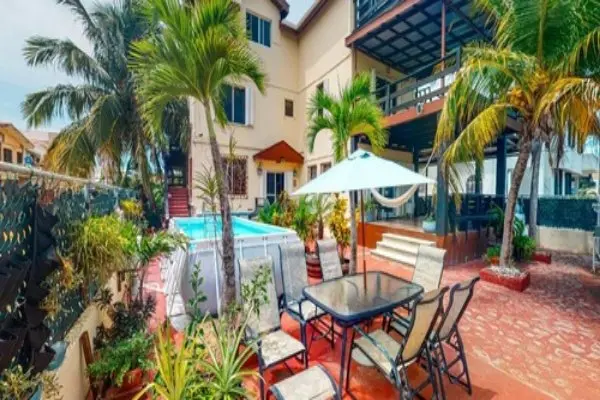 ambassador's-terrace-patio ambassador's-terrace-patio